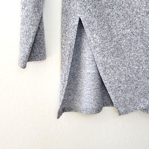 H&M Long Sleeved Oversized Turtleneck Side Slits Sweater Fall Winter Cozy - Picture 4 of 14